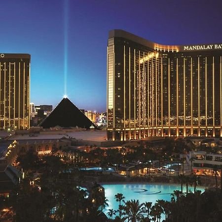 Mandalay Bay Resort And Casino By Suiteness Las Vegas Exterior photo