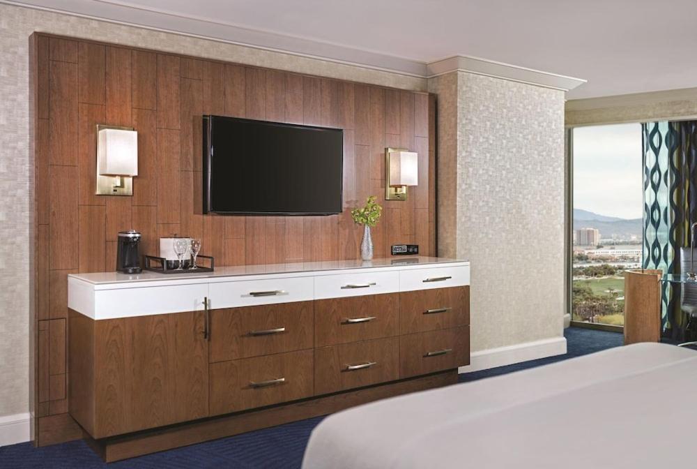 Mandalay Bay Resort And Casino By Suiteness Las Vegas Room photo