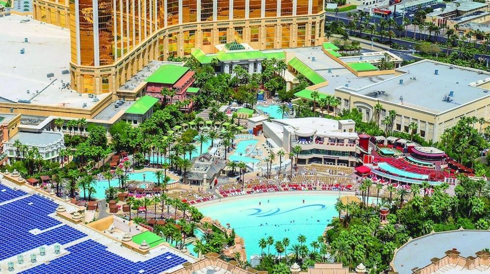 Mandalay Bay Resort And Casino By Suiteness Las Vegas Exterior photo